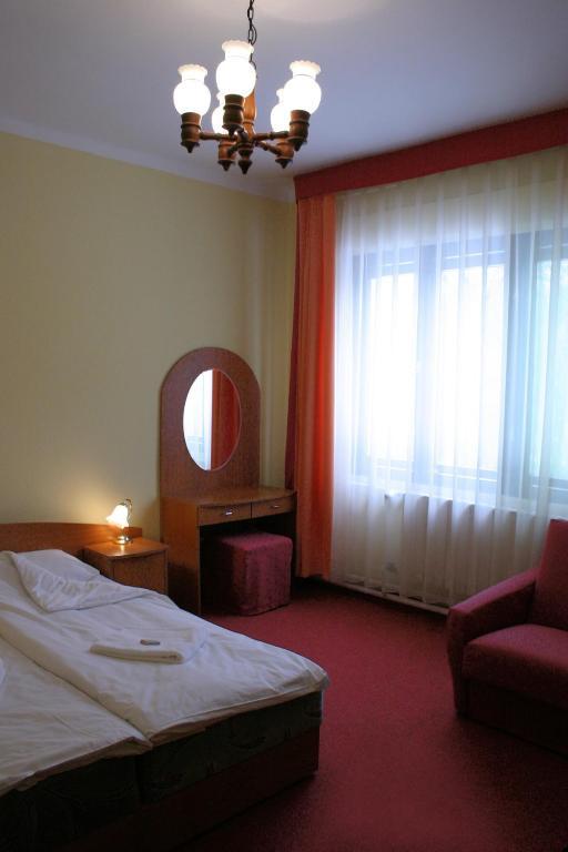 Vadregeny Panzio Bed & Breakfast Esztergom Room photo